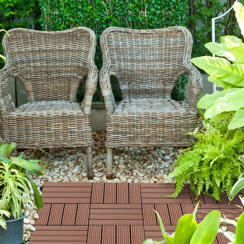 Outsunny Set de 11 Piezas Baldosas de Exterior 30x30 cm 1 m² Suelo de Jardín Exterior Antideslizantes y Resistentes al Clima de Fácil Instalación para Jardín Terraza Balcón Marrón