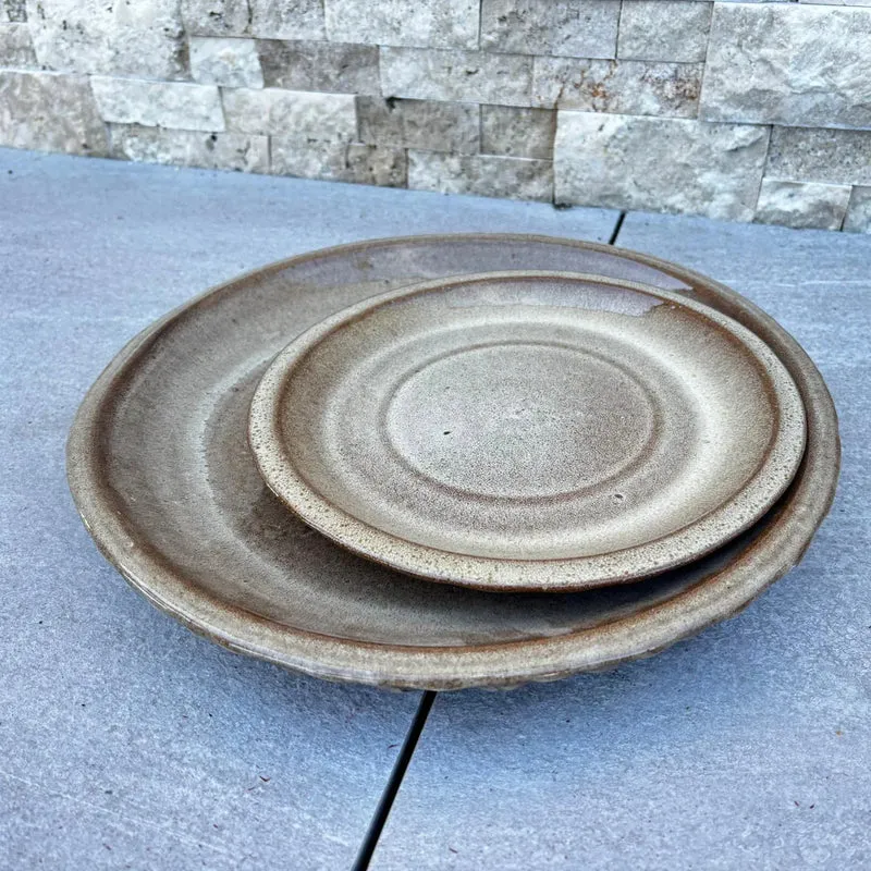Soucoupe 18cm bronze sablé faite à la main en terre cuite émaillée