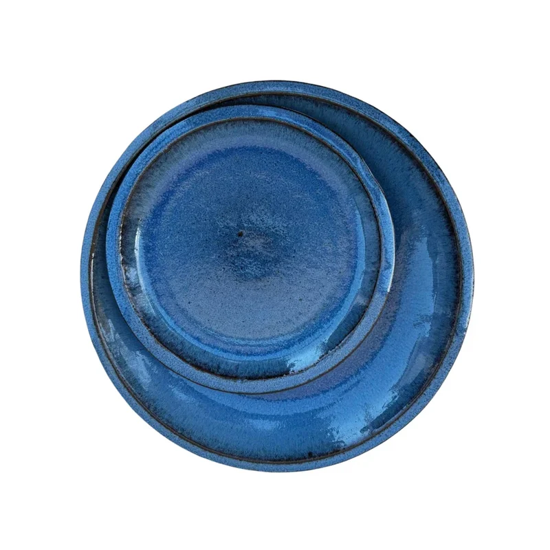 Soucoupe 24cm bleu antique faite à la main en terre cuite émaillée