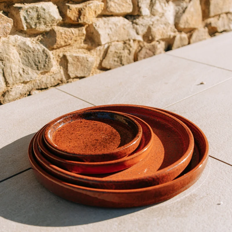 Soucoupe 24cm rouille d'automne faite à la main en terre cuite émaillée