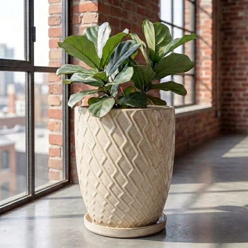 Soucoupe 40cm crème faite à la main en terre cuite émaillée