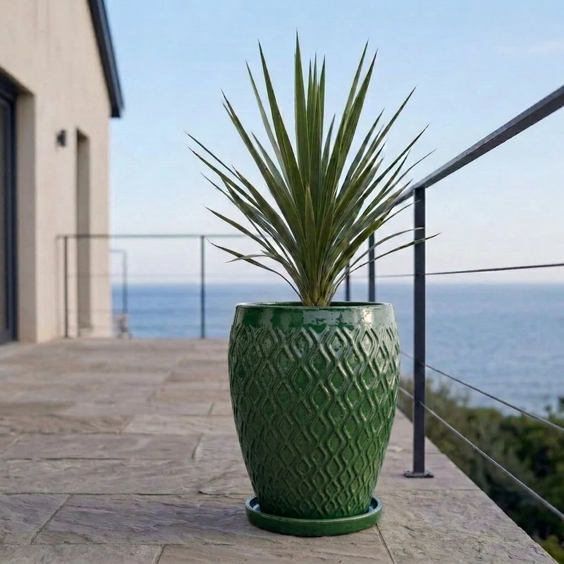 Soucoupe 28cm jade faite à la main en terre cuite émaillée