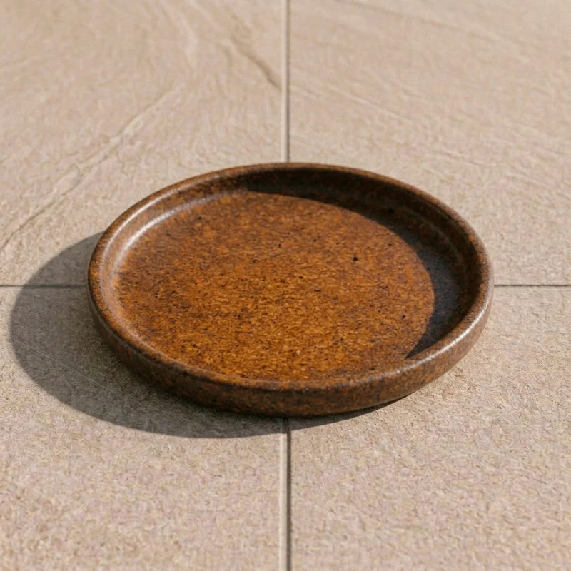 Soucoupe 21cm iron finished faite à la main en terre cuite émaillée