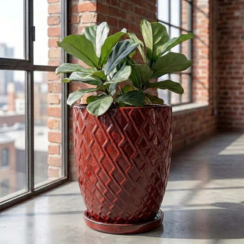 Soucoupe 21cm rouge brique faite à la main en terre cuite émaillée