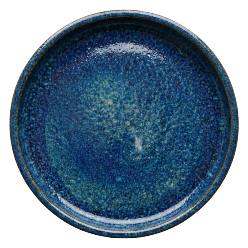 Soucoupe 21cm bleu outremer faite à la main en terre cuite émaillée