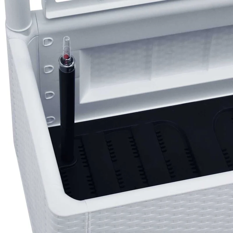 Arriate Con Enrejado Y Sistema De Riego Automático Blanco